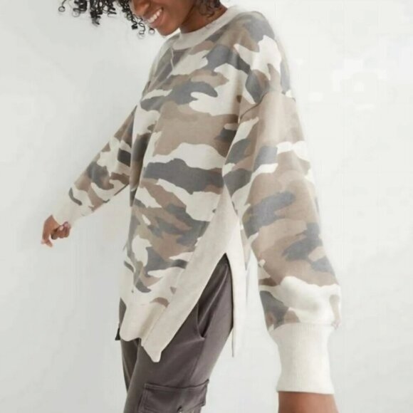 Aerie oversized camo crewneck sweatshirt XS extra small - Picture 1 of 4